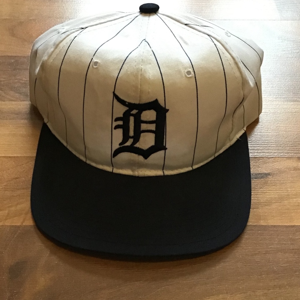 Starter Vintage Detroit Tigers Pinstripe Snapback